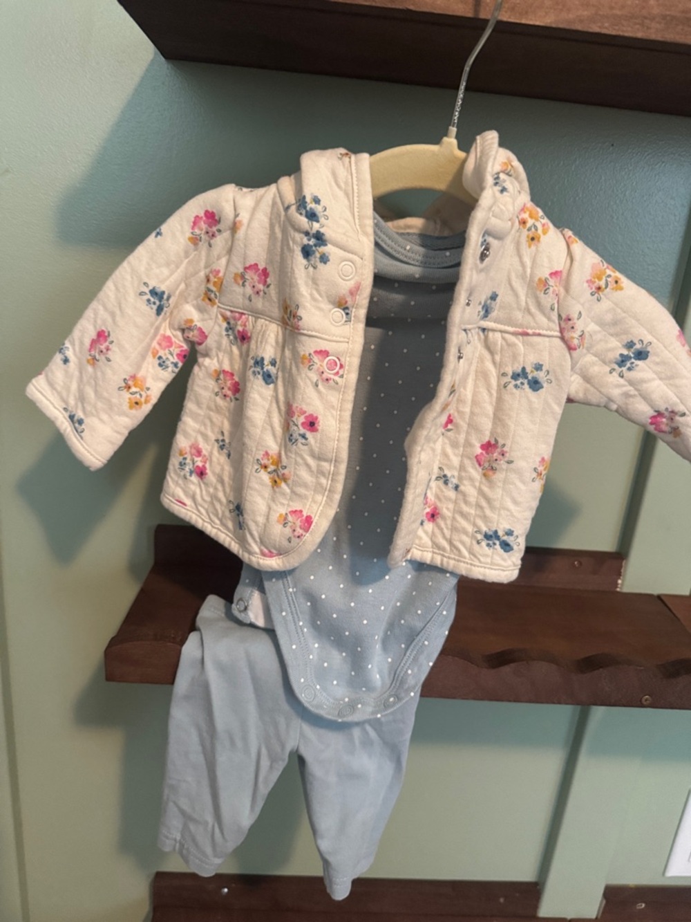 Carters newborn 3 piece set, pants onesie and jacket with floral pattern polka